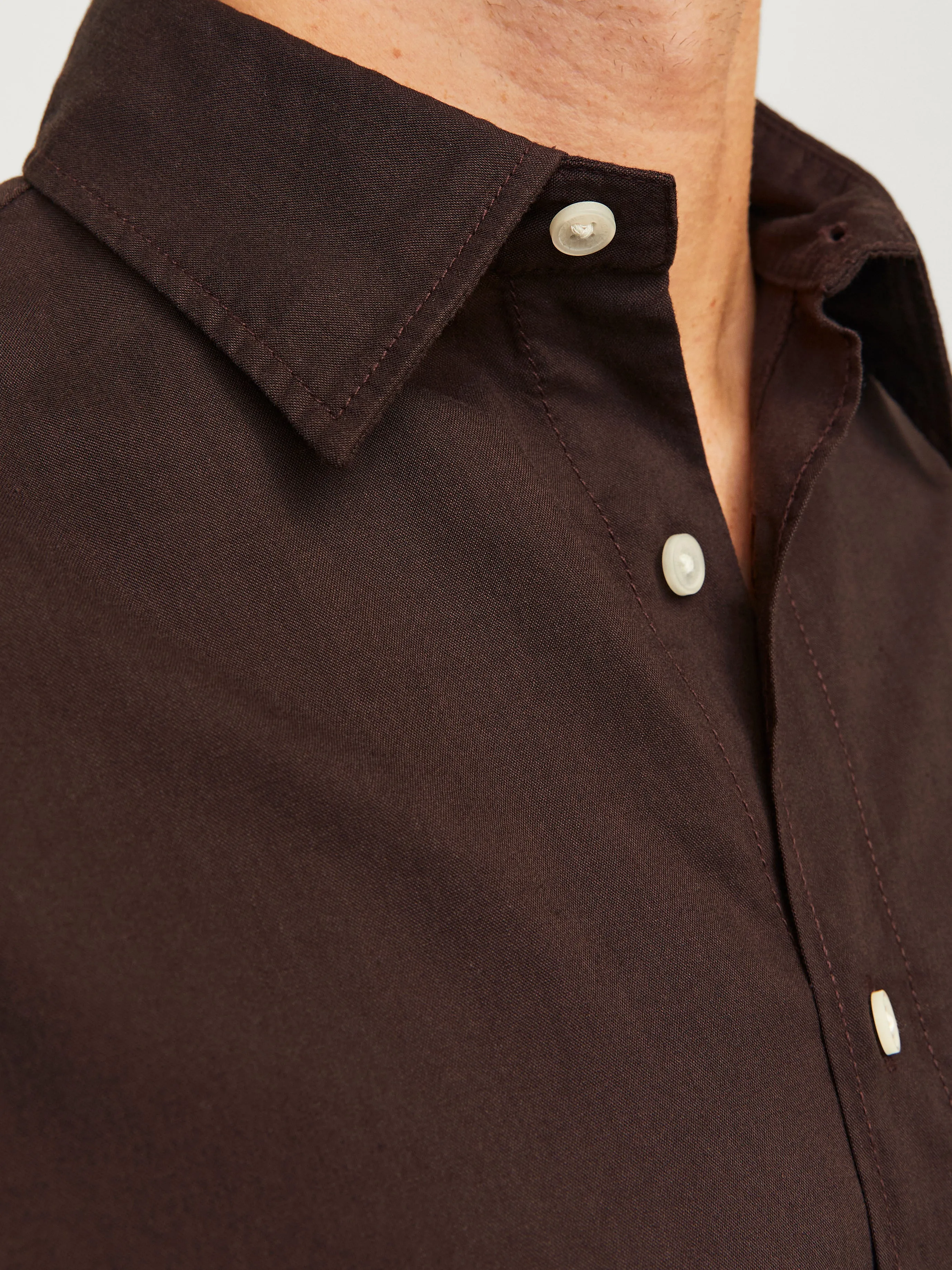 Camisa Corte relaxed | Marrón oscuro | Jack & Jones®