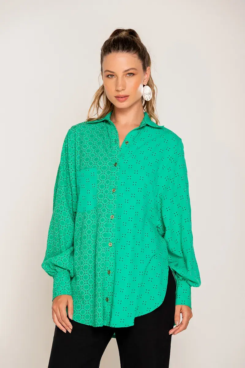 Camisa manga larga con botones estampada