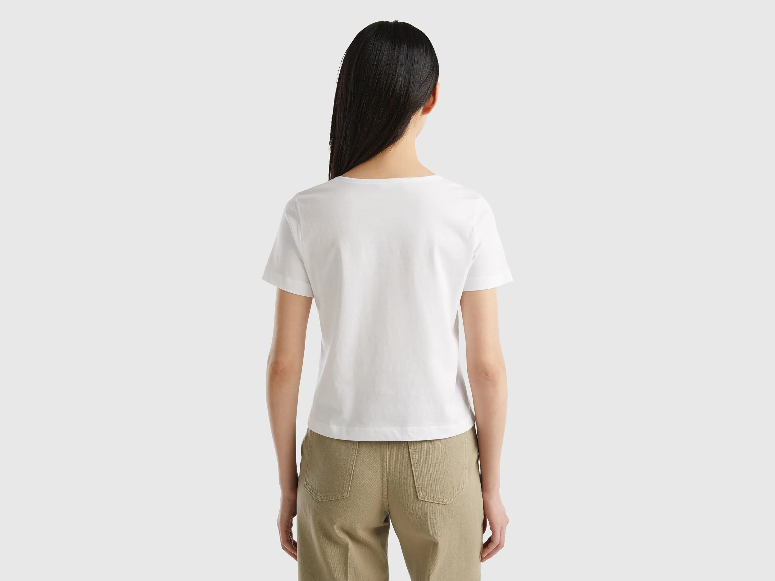 Camiseta de manga corta con abertura