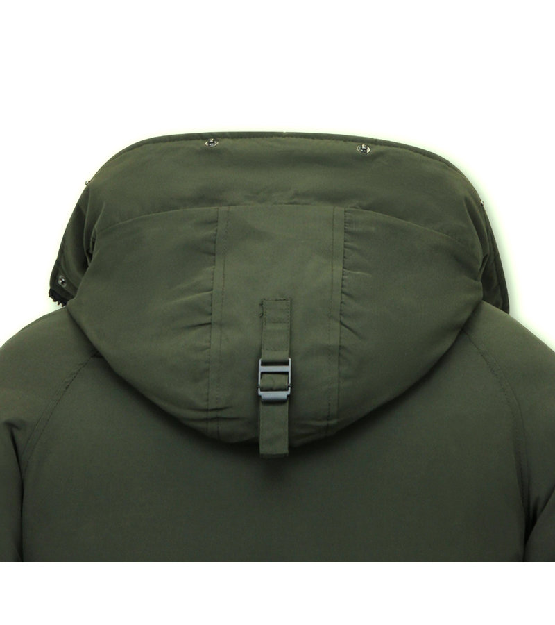 CHAQUETA DE INVIERNO HOMBRE CORTA CON CAPUCHA  8821  VERDE
