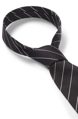 Corbata en jacquard de seda con rayas en diagonal