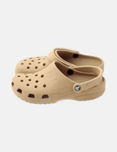 Crocs Zueco beige calado