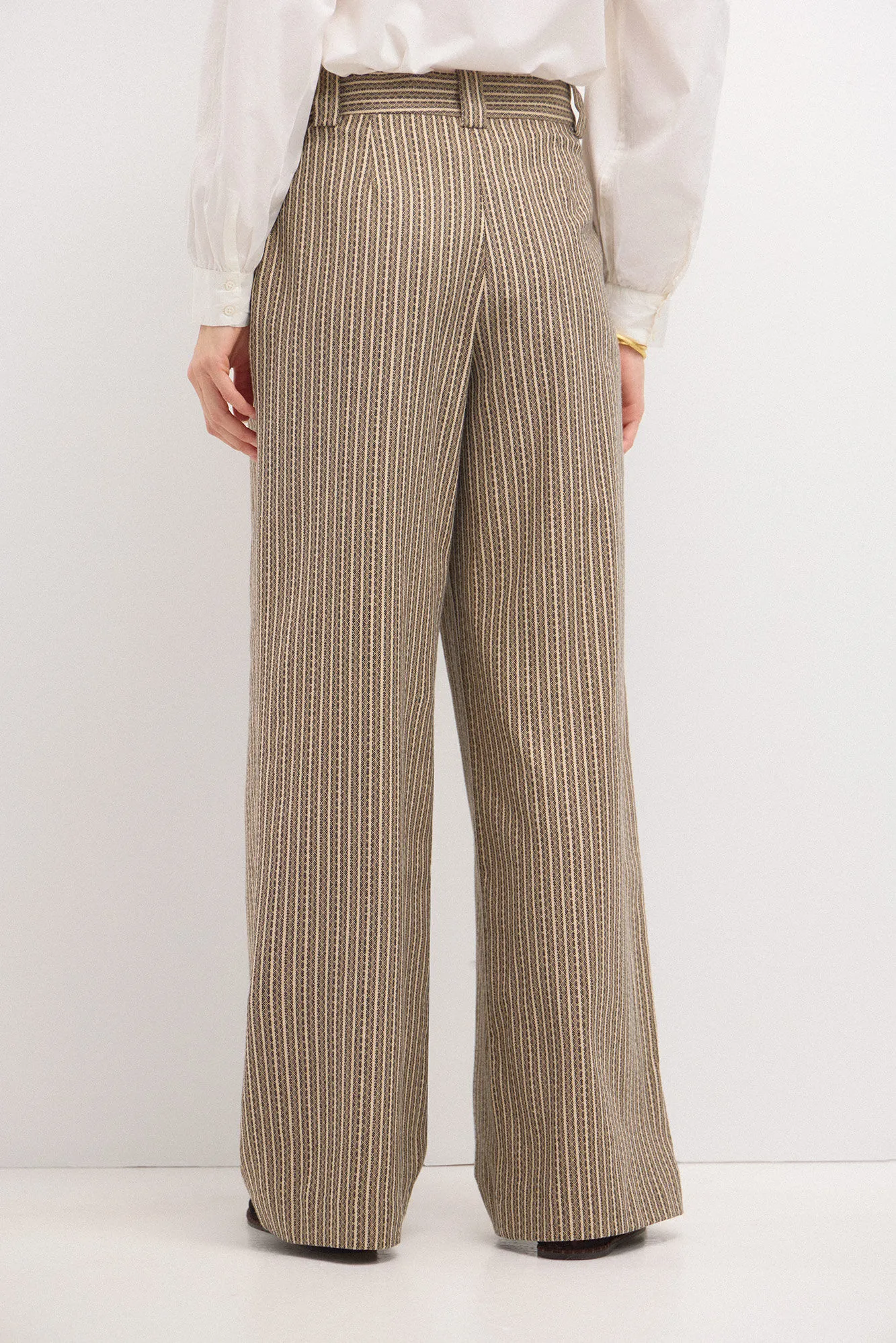 Hoss Intropia Paola. Pantalón amplio de rayas