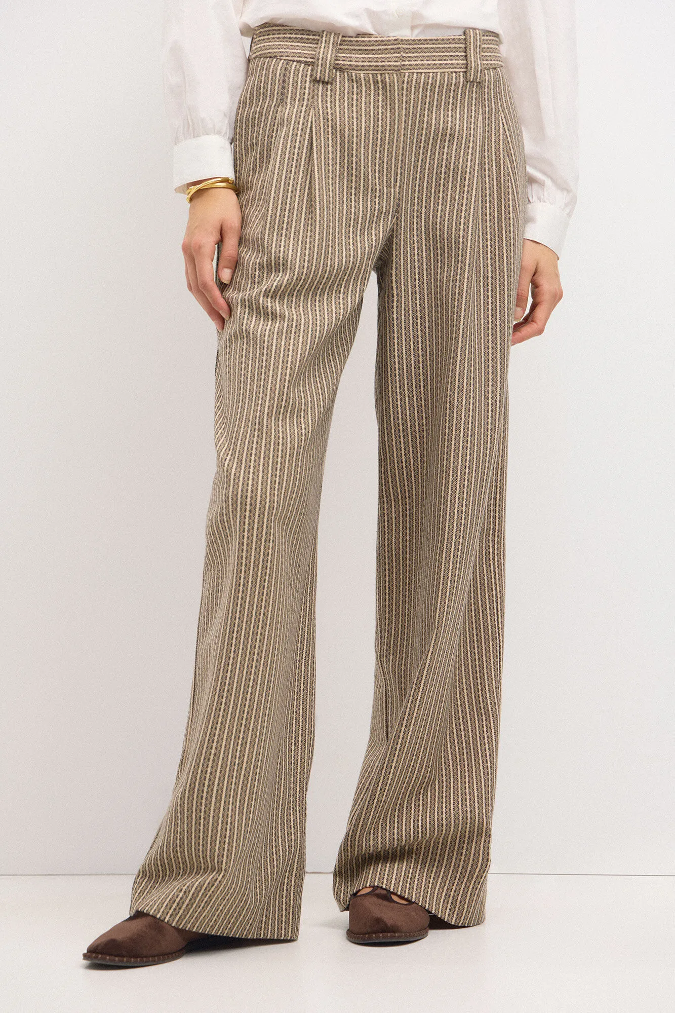 Hoss Intropia Paola. Pantalón amplio de rayas