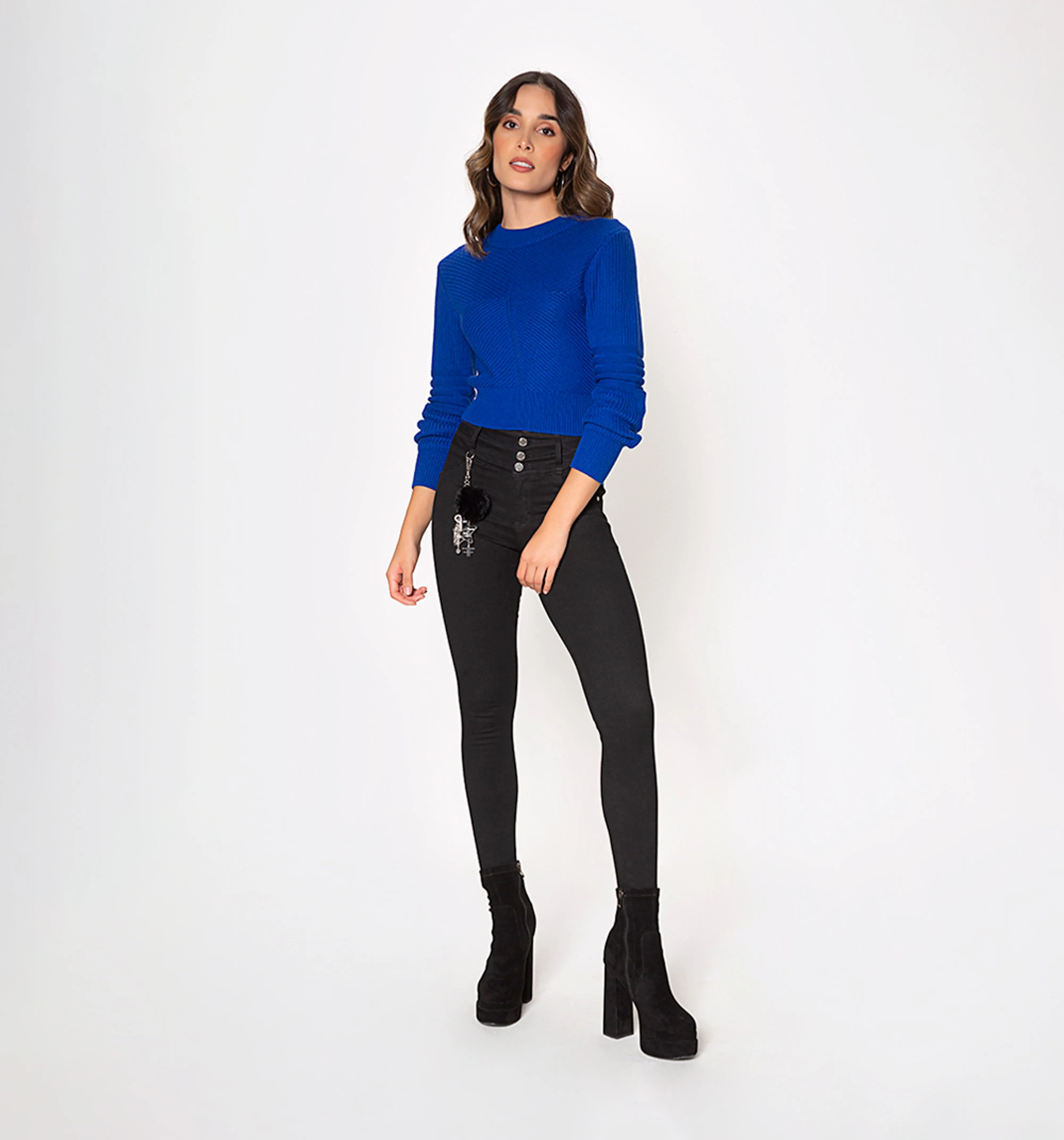 Jean ultra slim tiro alto pretina ancha,