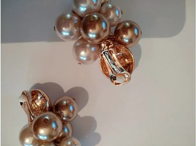 Oscar de la Renta Pendientes de adorno de oro Dorado 