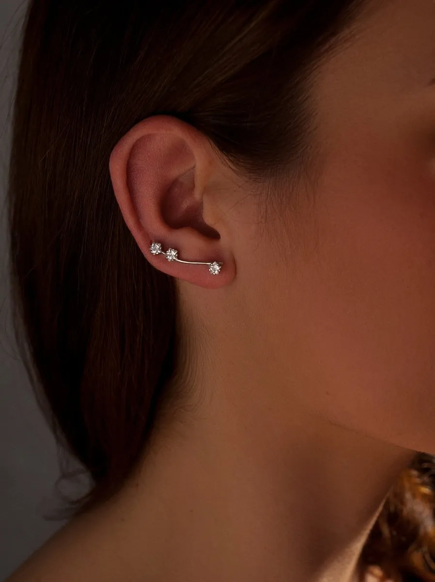 Pendientes trepadores de plata con motivo de circonitas talla estrella laterales