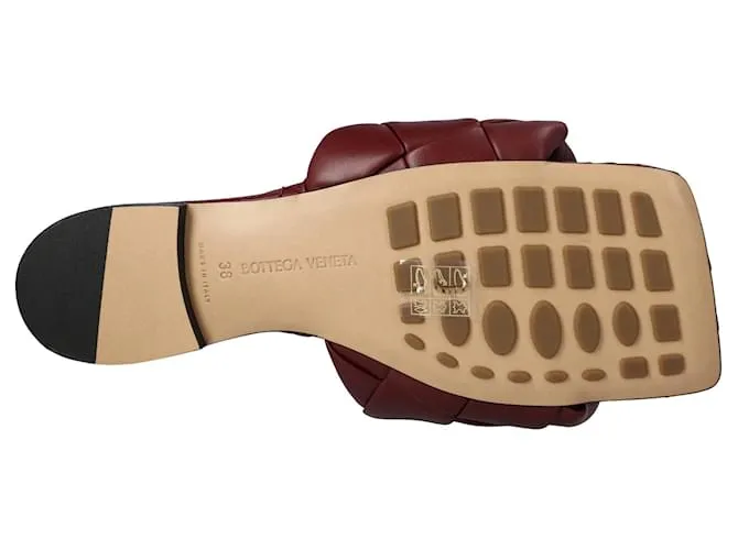 Sandalia plana Lido roja de Bottega Veneta 