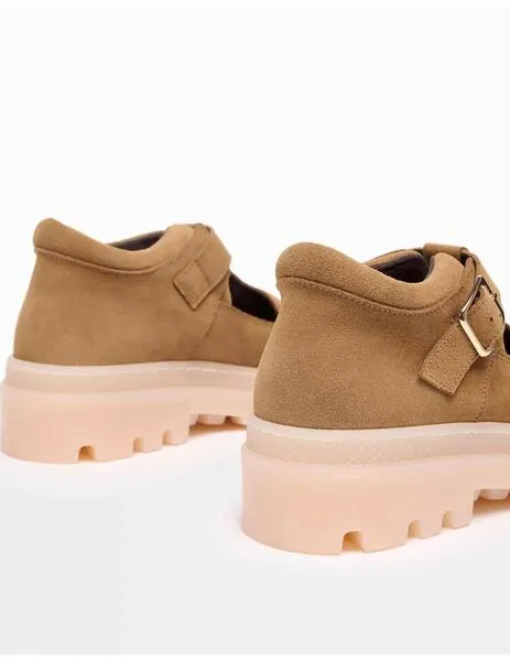 Zapato Naguisa Lyra camel mujer